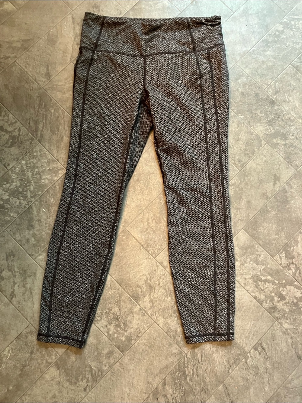Athleta Black and Gray Patterned Leggings